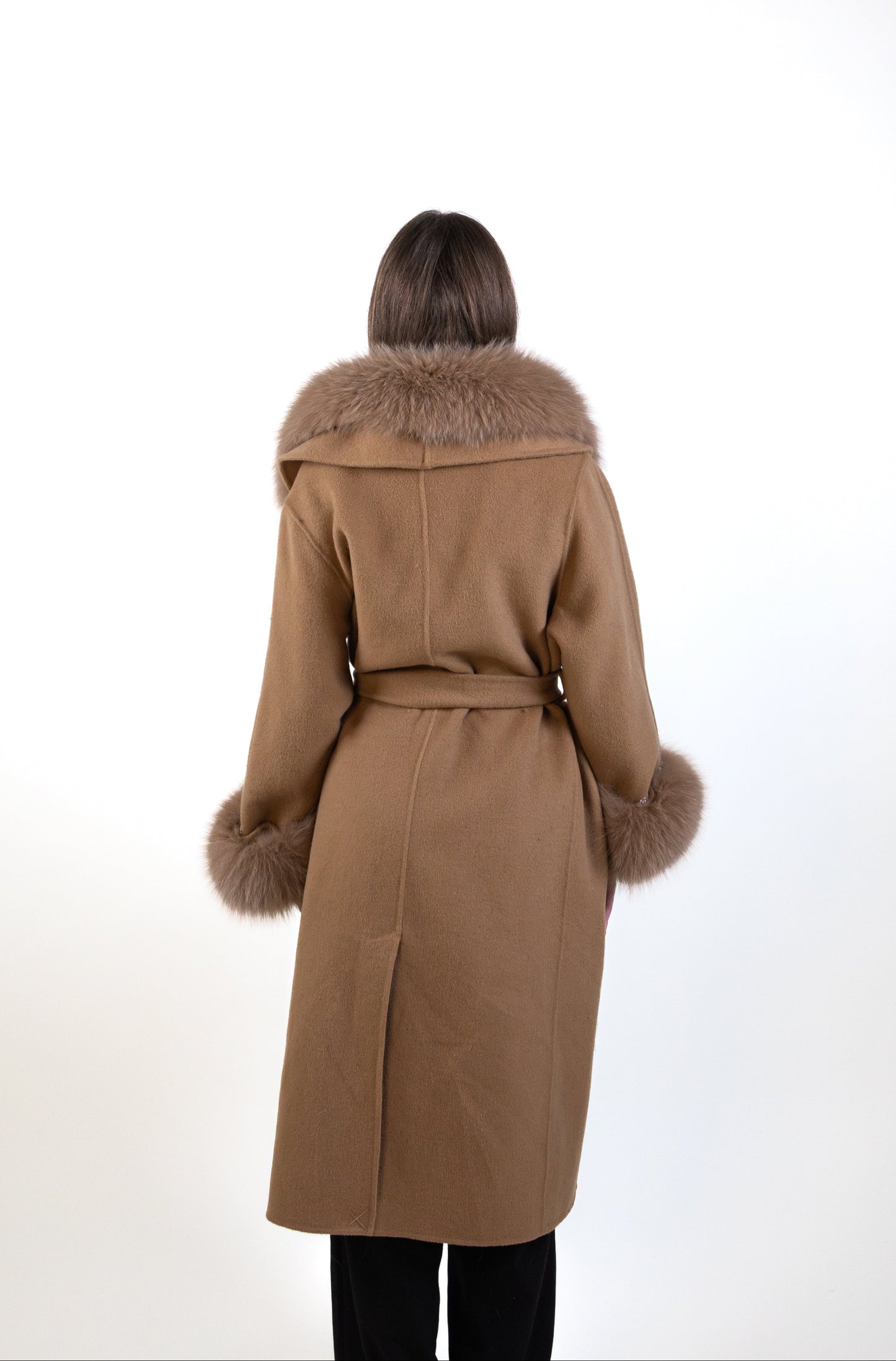 Королевская лисья шуба